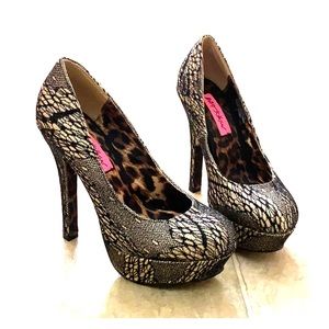 Brand new Diskko Betsey Johnson Stilettos
